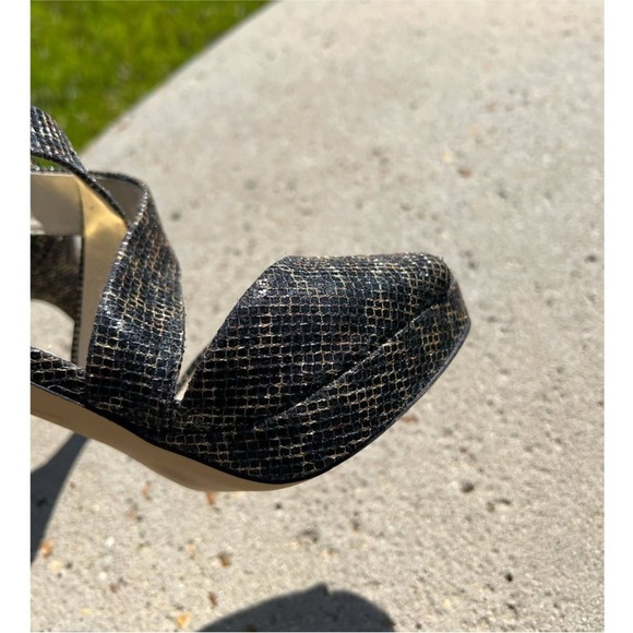 Michael Kors Black and Gold Textured snakeskin print Heels size 7 - Picture 6 of 15